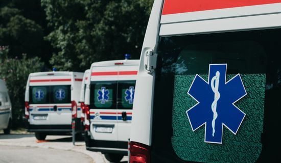 方正救护车转运病人过路高速收费吗？